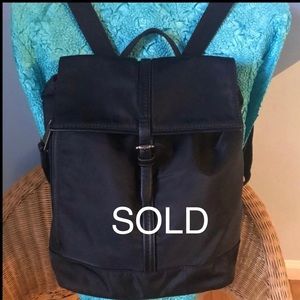 Clarks Backpacks for Women on Sale up to 90% Off: Poshmark display picture 1